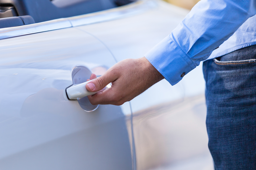 opening-and-closing-car-doors